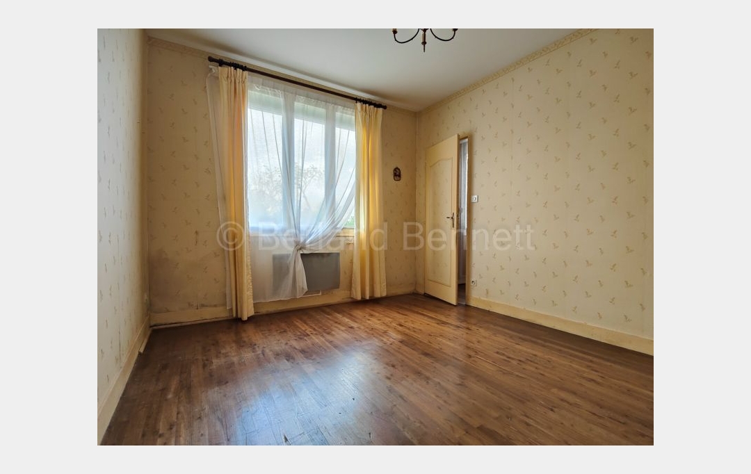 Agence Immobilière Berland Bennett : Maison / Villa | SAUZE-VAUSSAIS (79190) | 140 m2 | 98 400 € 