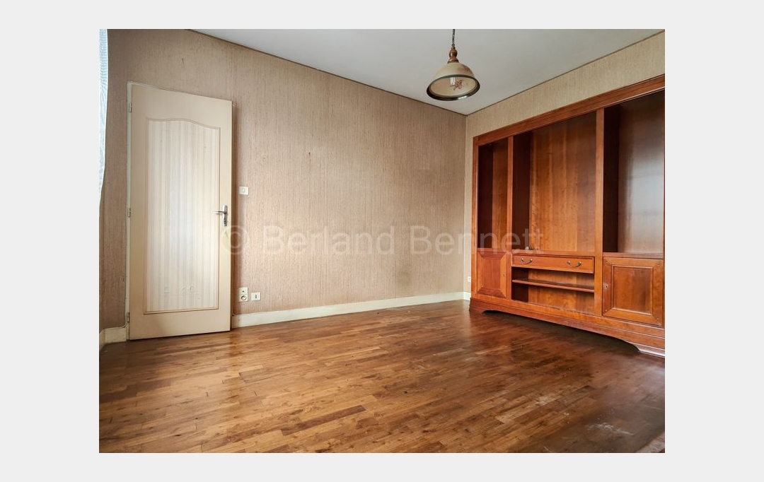Agence Immobilière Berland Bennett : Maison / Villa | SAUZE-VAUSSAIS (79190) | 140 m2 | 98 400 € 