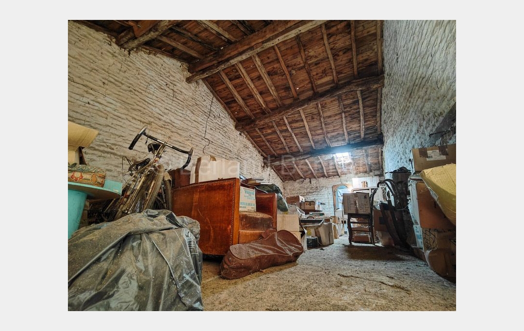 Agence Immobilière Berland Bennett : Local / Bureau | SAUZE-VAUSSAIS (79190) | 117 m2 | 88 000 € 