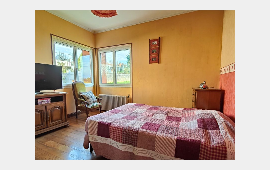 Agence Immobilière Berland Bennett : Maison / Villa | CIVRAY (86400) | 105 m2 | 119 500 € 