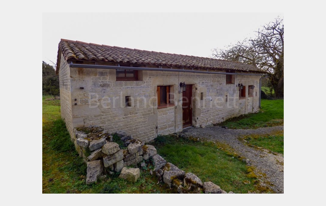Agence Immobilière Berland Bennett : Maison / Villa | VILLEFAGNAN (16240) | 190 m2 | 186 725 € 