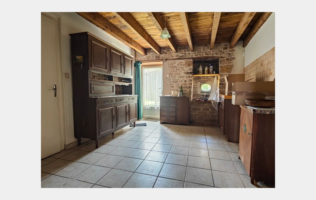 Agence Immobilière Berland Bennett : Maison / Villa | SAUZE-VAUSSAIS (79190) | 166 m2 | 134 500 € 