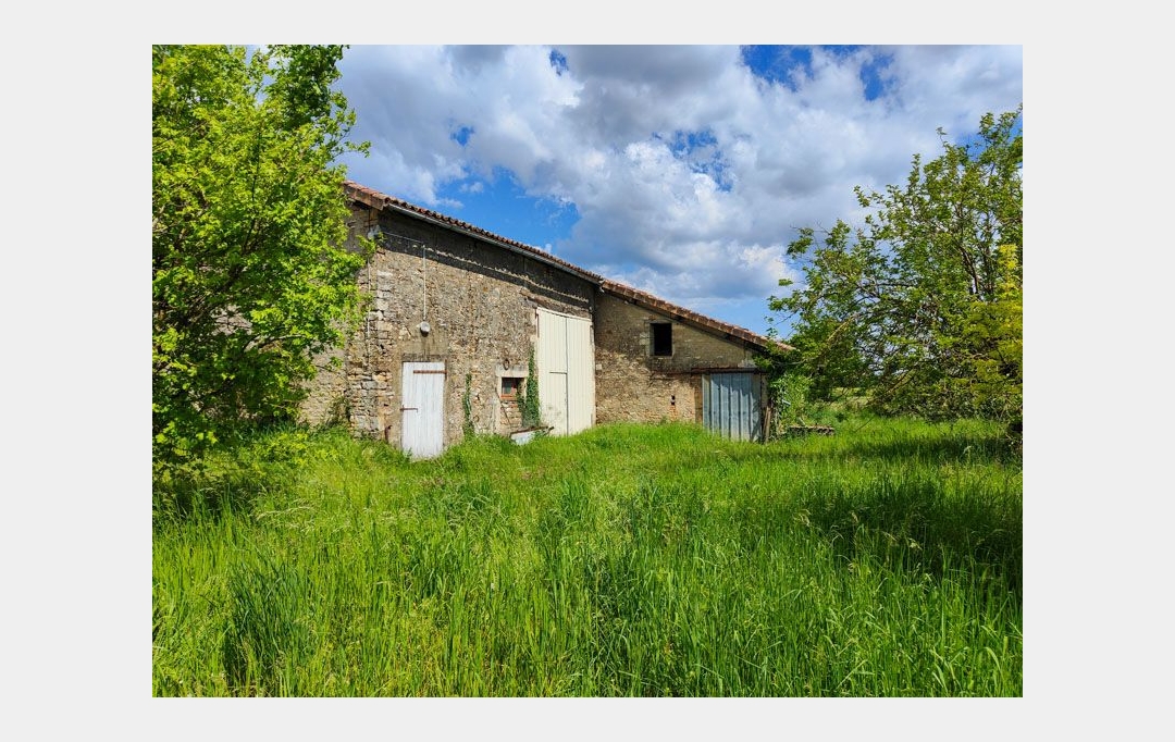 Agence Immobilière Berland Bennett : Maison / Villa | SAUZE-VAUSSAIS (79190) | 166 m2 | 134 500 € 