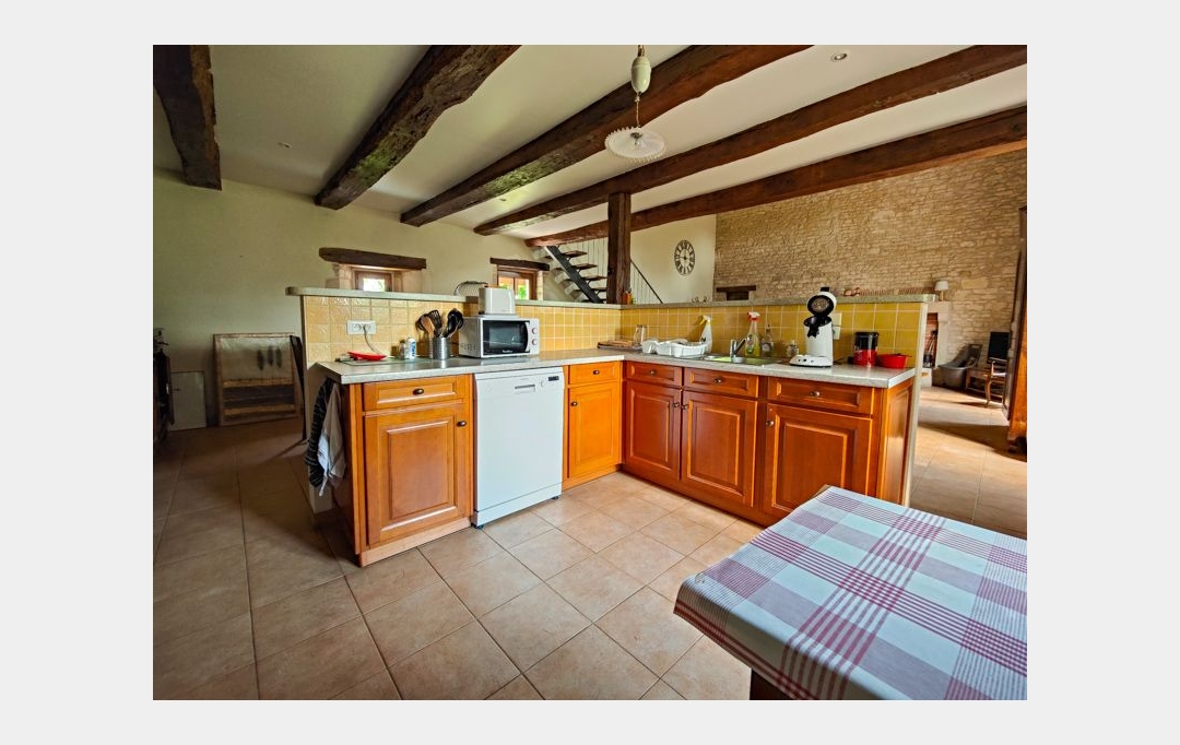 Agence Immobilière Berland Bennett : Maison / Villa | CIVRAY (86400) | 146 m2 | 223 000 € 