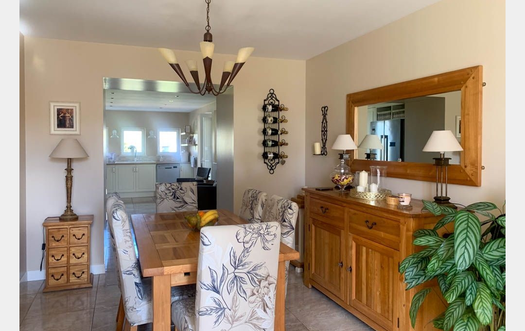 Agence Immobilière Berland Bennett : Maison / Villa | SAUZE-VAUSSAIS (79190) | 303 m2 | 379 800 € 