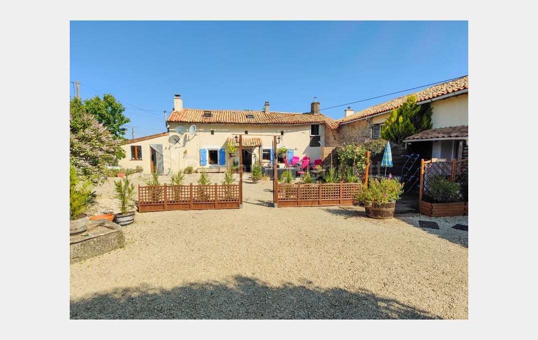 Agence Immobilière Berland Bennett : Maison / Villa | MESSE (79120) | 211 m2 | 349 000 € 