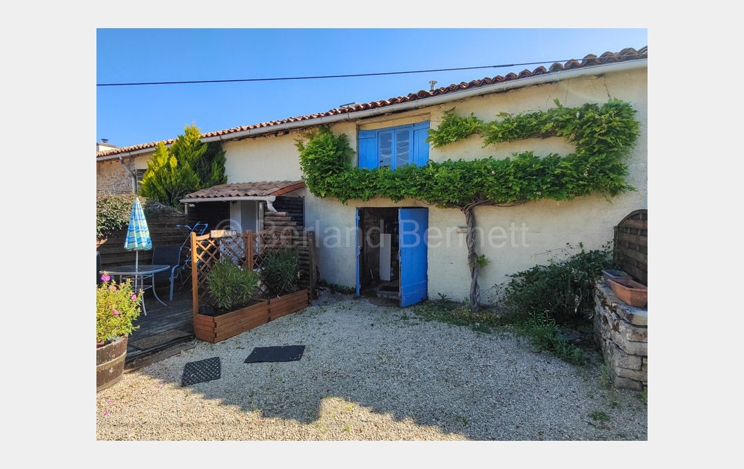 Agence Immobilière Berland Bennett : Maison / Villa | MESSE (79120) | 211 m2 | 349 000 € 