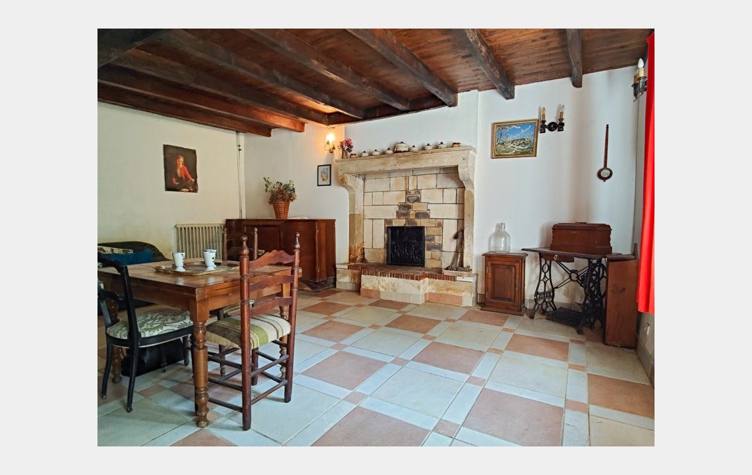 Agence Immobilière Berland Bennett : Maison / Villa | LEZAY (79120) | 204 m2 | 144 800 € 