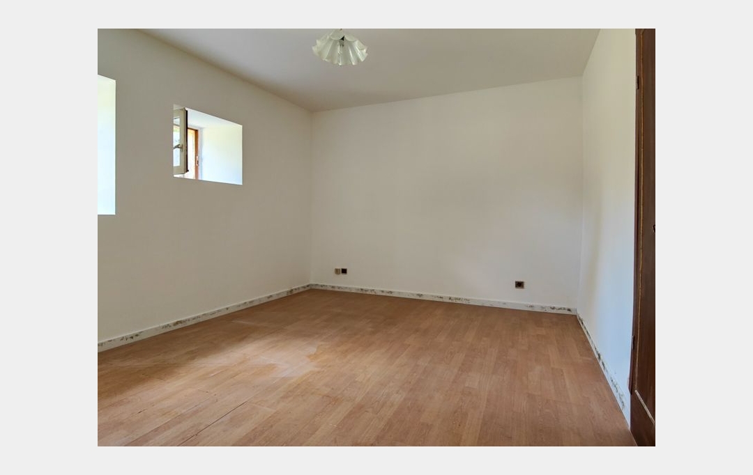 Agence Immobilière Berland Bennett : Maison / Villa | LEZAY (79120) | 204 m2 | 144 800 € 