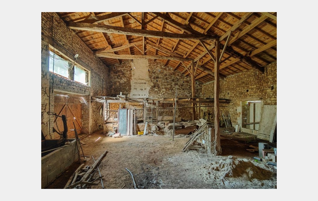 Agence Immobilière Berland Bennett : Maison / Villa | LEZAY (79120) | 204 m2 | 144 800 € 