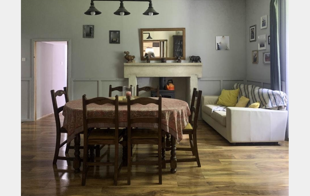 Agence Immobilière Berland Bennett : Maison / Villa | SAUZE-VAUSSAIS (79190) | 439 m2 | 390 350 € 