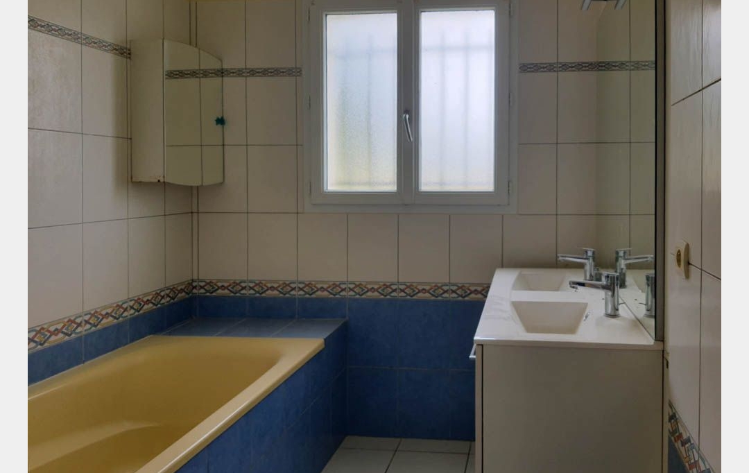 Agence Immobilière Berland Bennett : Maison / Villa | SAUZE-VAUSSAIS (79190) | 95 m2 | 155 000 € 