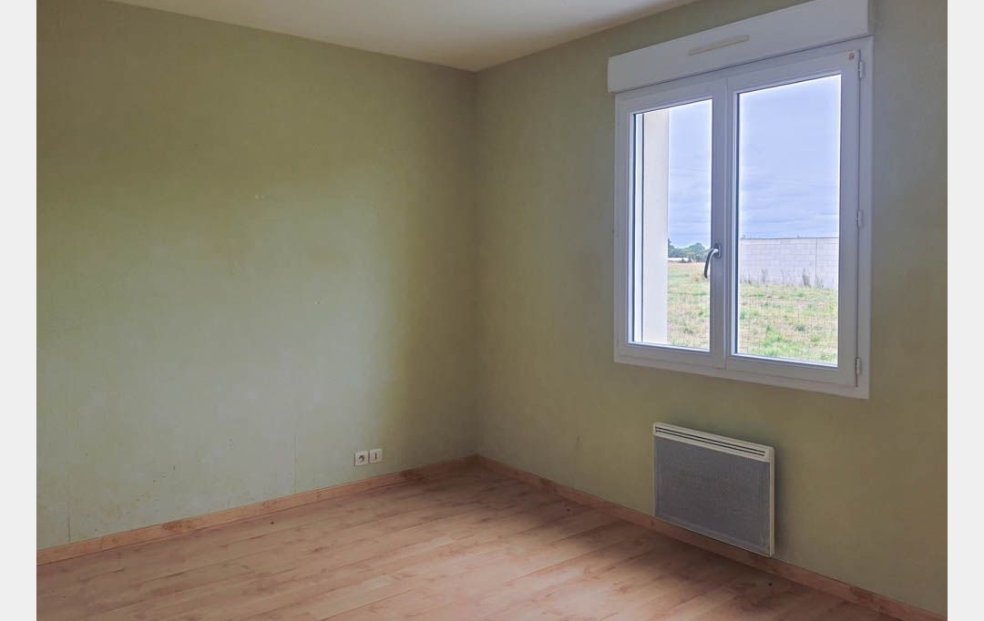 Agence Immobilière Berland Bennett : Maison / Villa | SAUZE-VAUSSAIS (79190) | 95 m2 | 155 000 € 