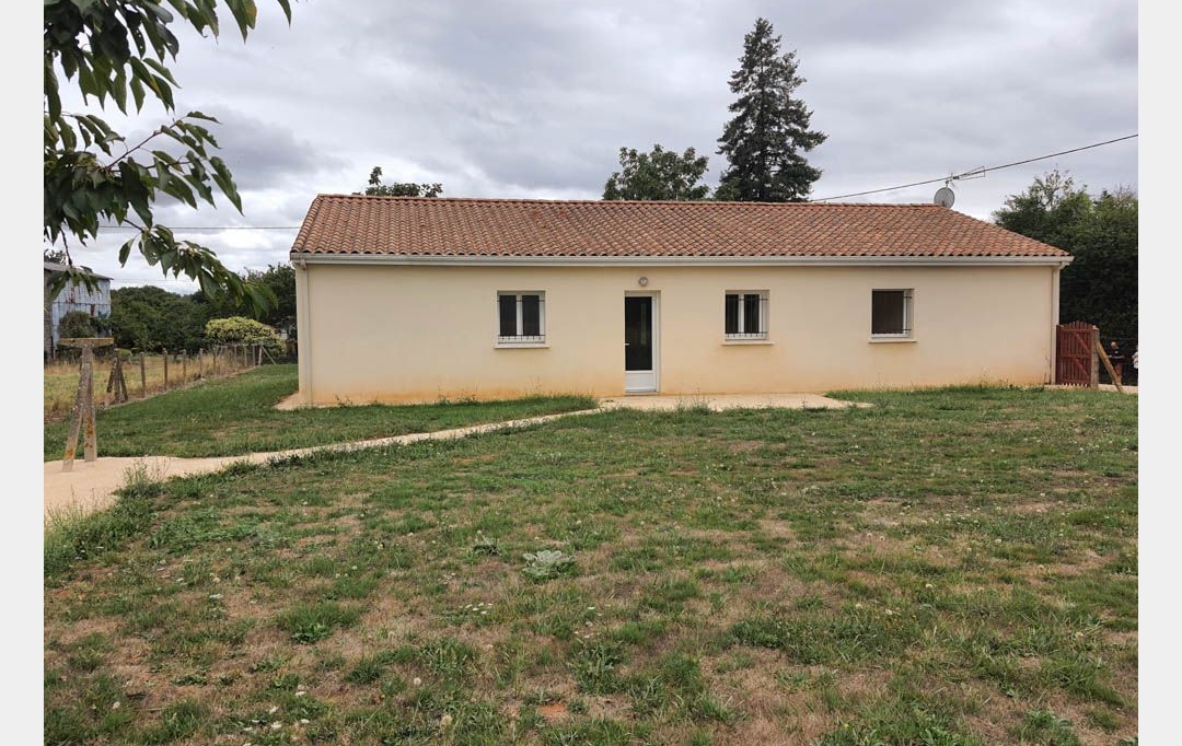 Agence Immobilière Berland Bennett : Maison / Villa | SAUZE-VAUSSAIS (79190) | 95 m2 | 155 000 € 