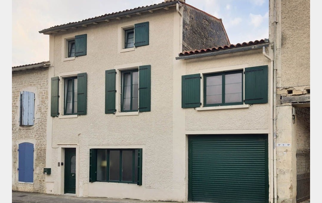 Agence Immobilière Berland Bennett : House | AULNAY (17470) | 190 m2 | 299 500 € 