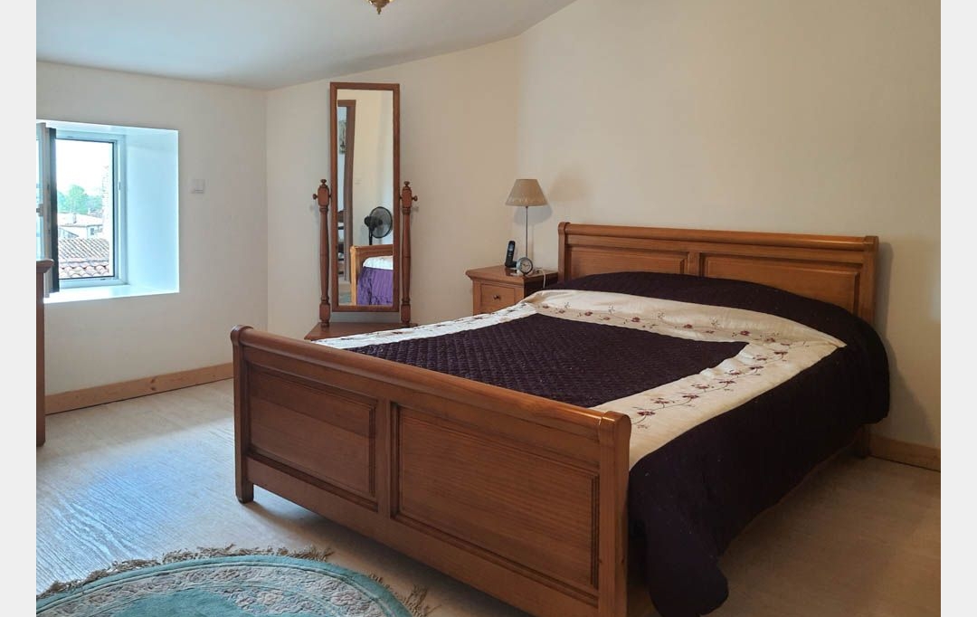 Agence Immobilière Berland Bennett : House | AULNAY (17470) | 190 m2 | 299 500 € 