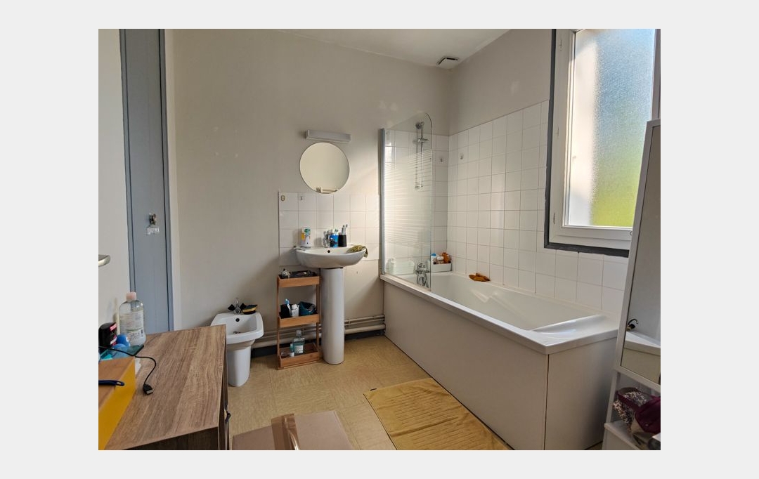 Agence Immobilière Berland Bennett : Maison / Villa | SAUZE-VAUSSAIS (79190) | 80 m2 | 82 500 € 
