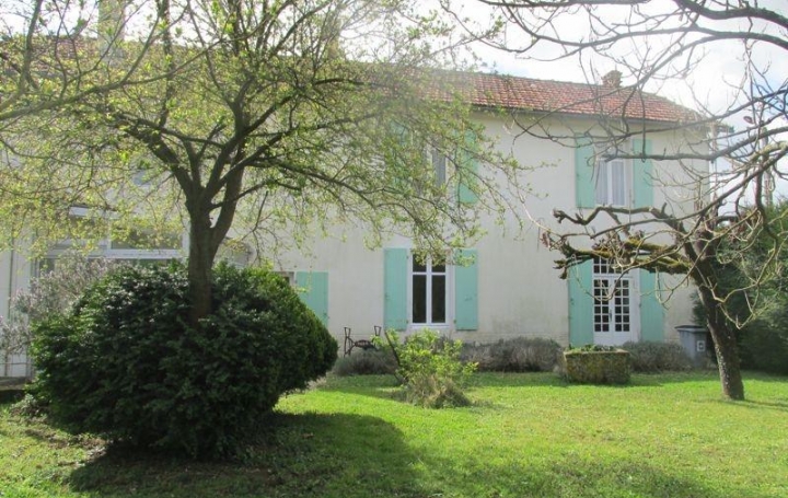 Agence Immobilière Berland Bennett : Maison / Villa | CHEF-BOUTONNE (79110) | 207 m2 | 139 320 € 