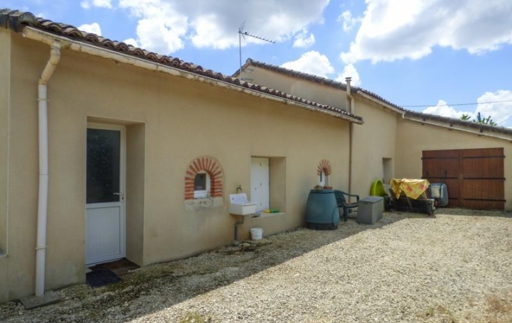 Agence Immobilière Berland Bennett : Maison / Villa | SAUZE-VAUSSAIS (79190) | 205 m2 | 155 585 € 