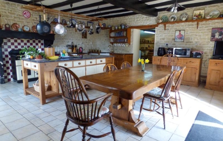 Agence Immobilière Berland Bennett : Maison / Villa | CHEF-BOUTONNE (79110) | 251 m2 | 257 050 € 