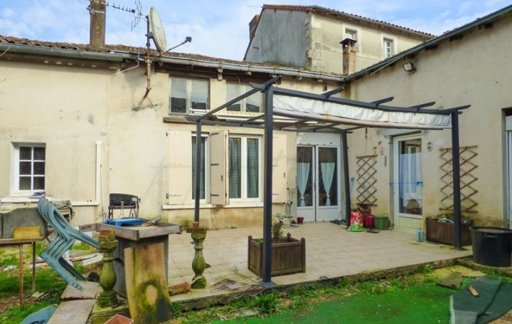 Maison   SAUZE-VAUSSAIS  220 m2 69 740 € 