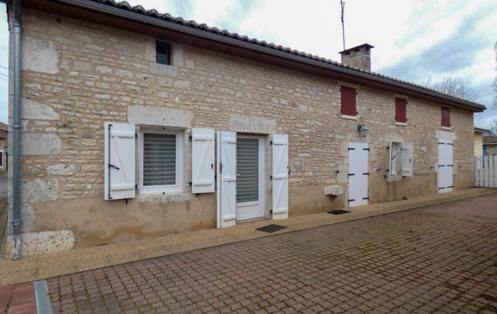 Maison PAYROUX 105 m2 98 460 € Maison PAYROUX 105 m2 98 460 €