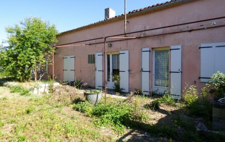 Maison   CHEF-BOUTONNE  99 m2 71 955 € 