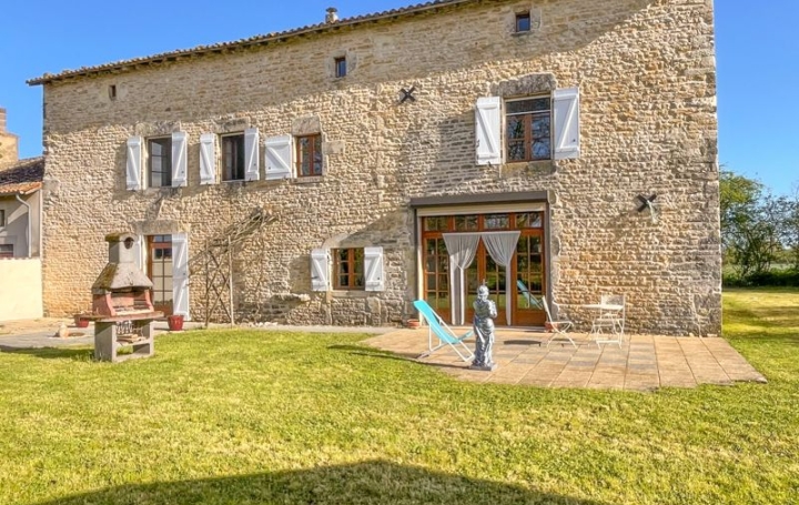 Maison SAUZE-VAUSSAIS 186 m2 169 950 € Maison SAUZE-VAUSSAIS 186 m2 169 950 €