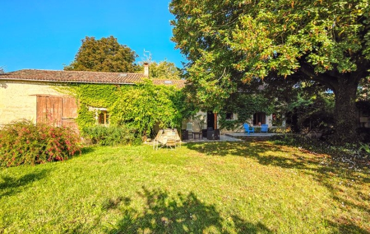 Maison SAUZE-VAUSSAIS 250 m2 247 000 € Maison SAUZE-VAUSSAIS 250 m2 247 000 €