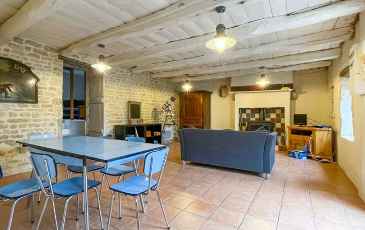 Maison CHEF-BOUTONNE 202 m2 217 700 € Maison CHEF-BOUTONNE 202 m2 217 700 €