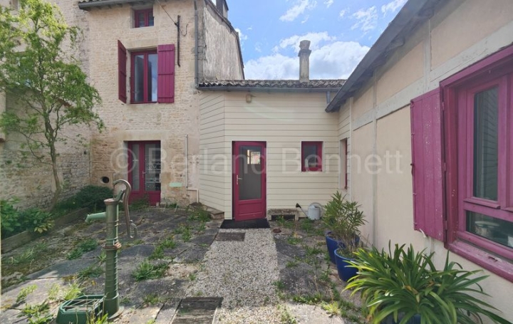 Local commercial SAUZE-VAUSSAIS 117 m2 88 000 € Local commercial SAUZE-VAUSSAIS 117 m2 88 000 €