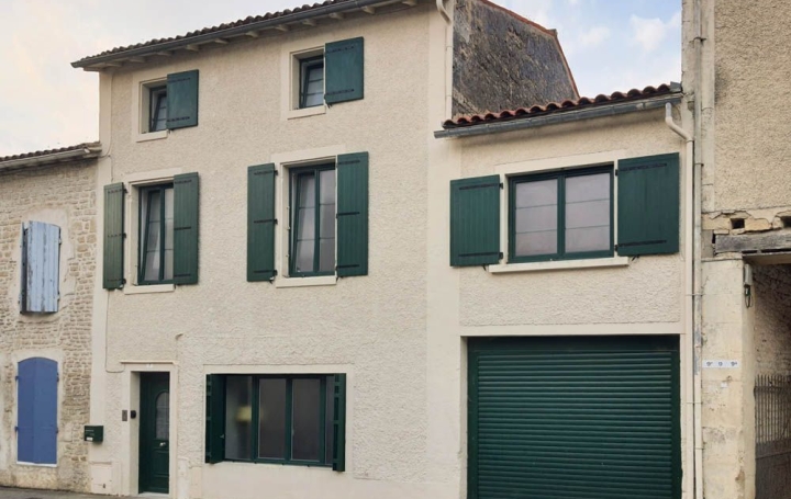  Agence Immobilière Berland Bennett House | AULNAY (17470) | 190 m2 | 299 500 € 