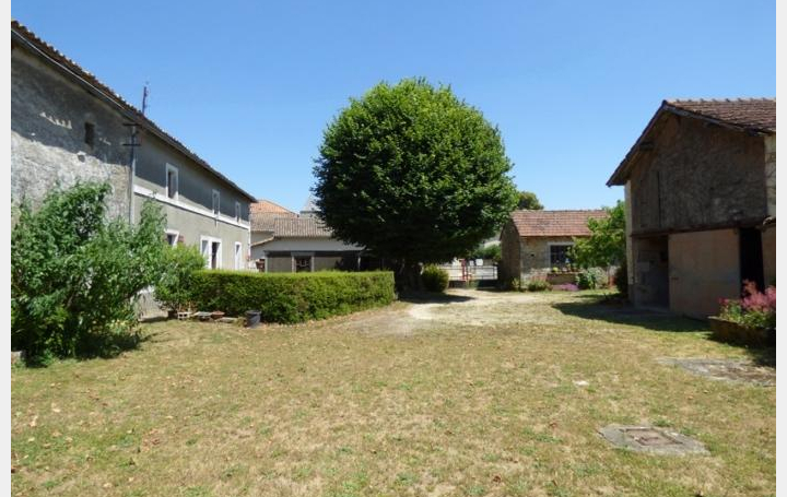 Agence Immobilière Berland Bennett : Maison / Villa | LEZAY (79120) | 137 m2 | 66 480 € 