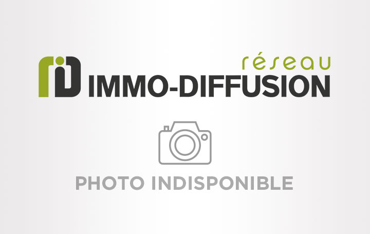 Agence Immobilière Berland Bennett : Maison / Villa | RUFFEC (16700) | 232 m2 | 223 650 € 